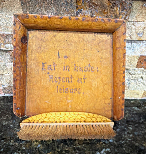 Silent butler table scraper